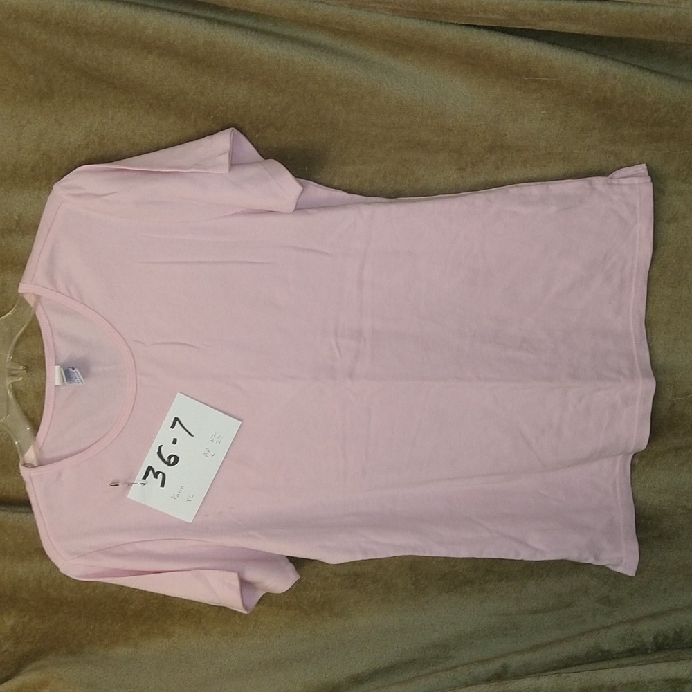 Women's tee shirt by Kavio, size XL
